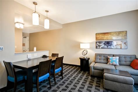 hotels near lewisville